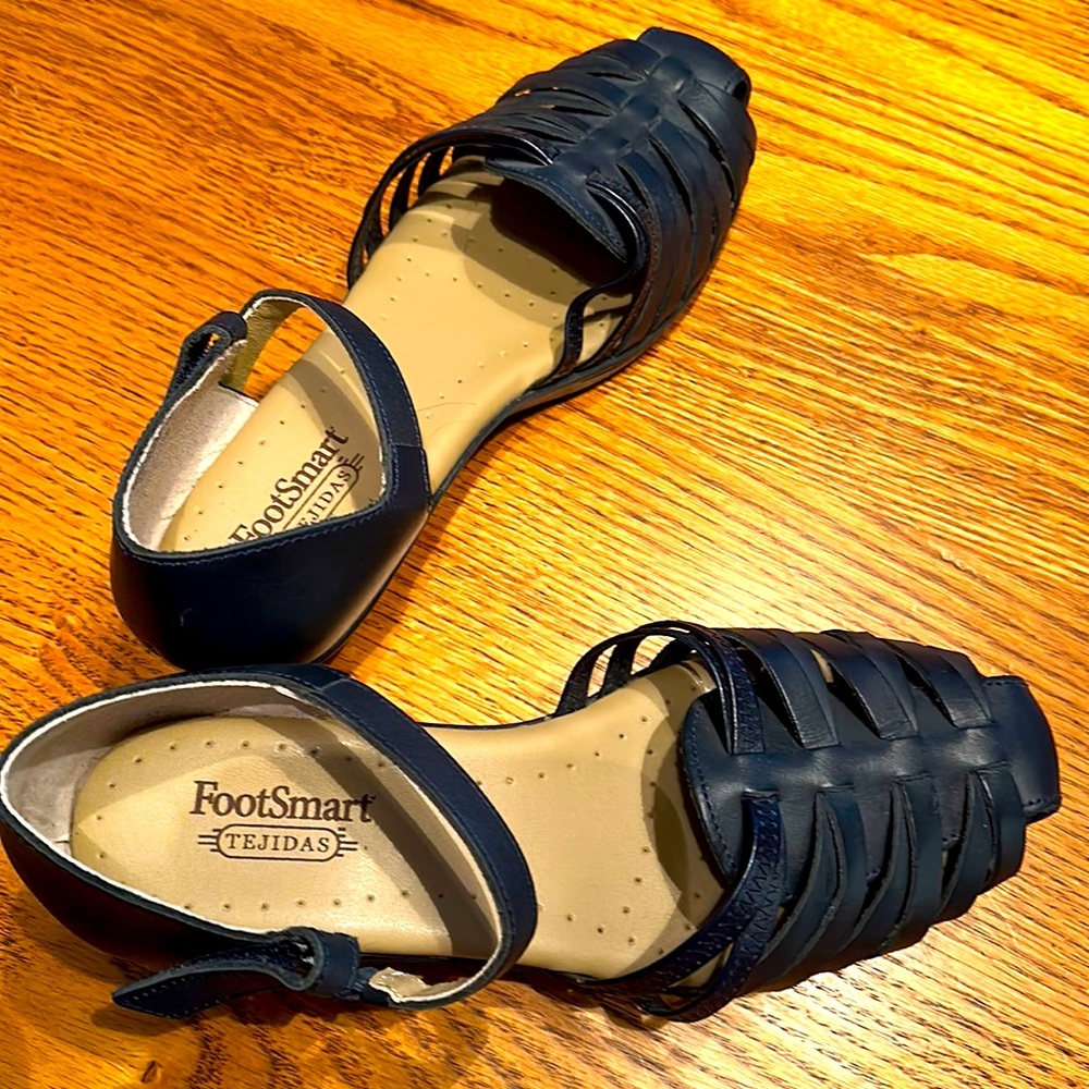 Footsmart Tejidas fisherman sandals